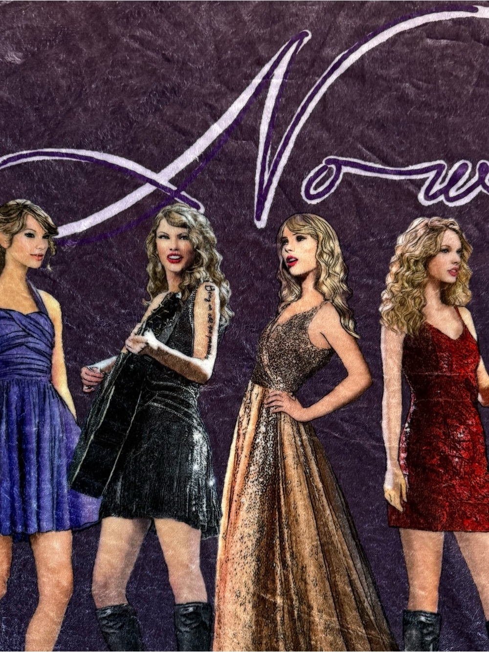 Taylor Swift - Speak Now Taylor’s Version Eras Tour Plush Blanket - Purple - Picture 2 of 6
